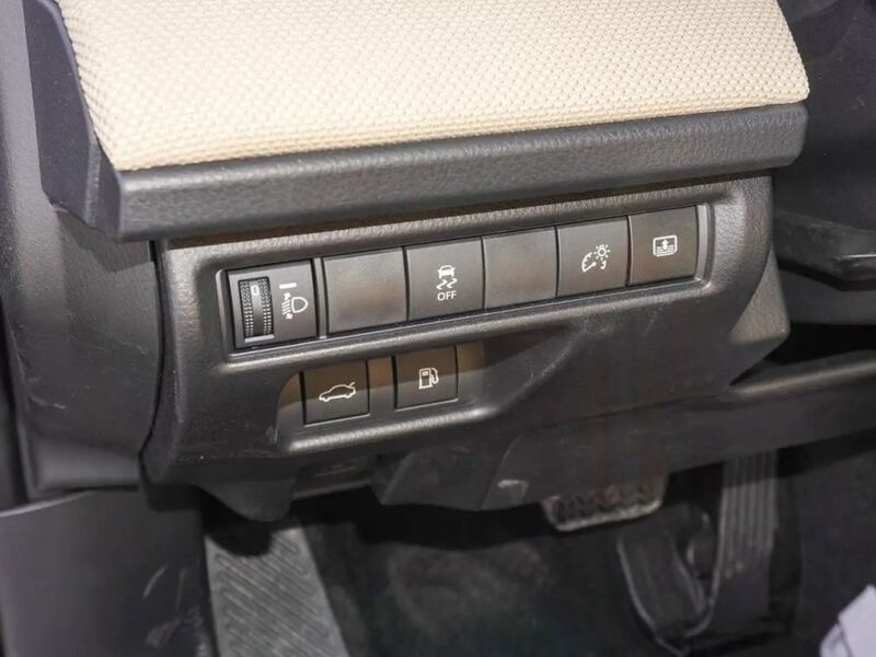 2026 Toyota Camry LE HYBRID 2.5-liter 4-Cylinder Engine Black Beige Sedan GCC Specs Automatic