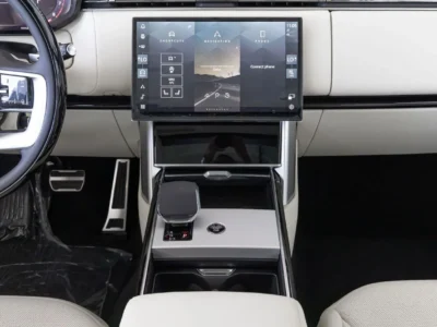 2026 Land Rover Range Rover Vogue HSE P530 Black Edition 4.0L 8 Cylinders Grey White SUV