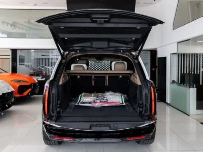 2026 Land Rover Range Rover SV LWB P615 4.4L Twin-Turbo V8 Engine Black Tan SUV GCC