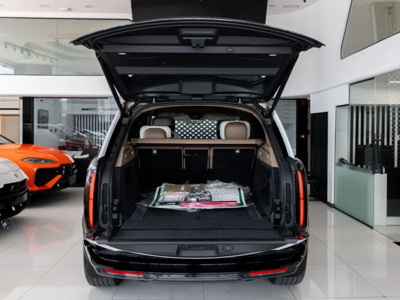 2026 Land Rover Range Rover SV LWB P615 4.4L Twin-Turbo V8 Engine Black Tan SUV GCC