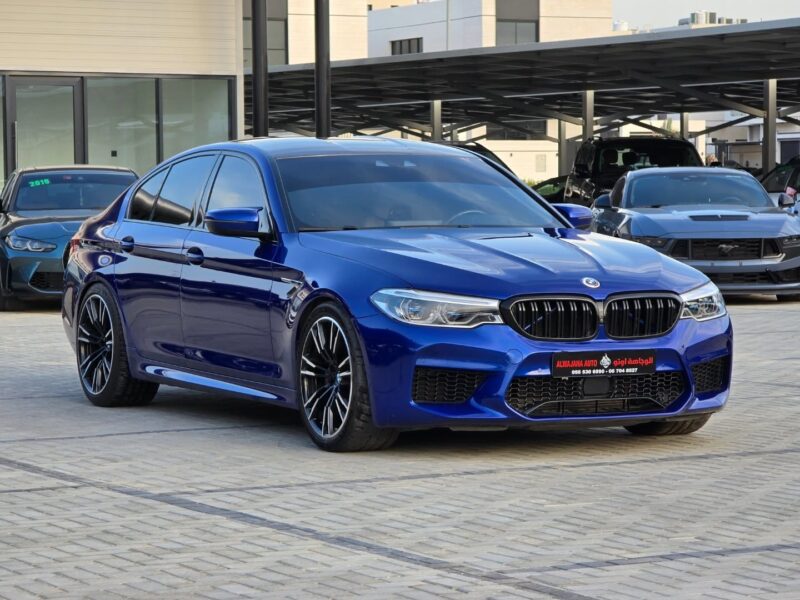 2020 BMW M5 4.4-liter twin-turbo V8 Petrol Engine Blue White Sedan Korean Specs Automatic