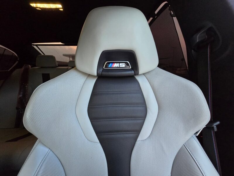 2020 BMW M5 4.4-liter twin-turbo V8 Petrol Engine Blue White Sedan Korean Specs Automatic