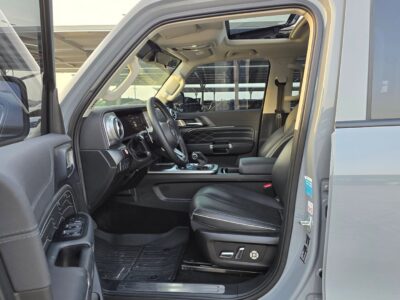 2024 GWM Tank 300 2.0-Liter 4-Cylinder Turbocharged Petrol Engine Grey Black SUV GCC Specs
