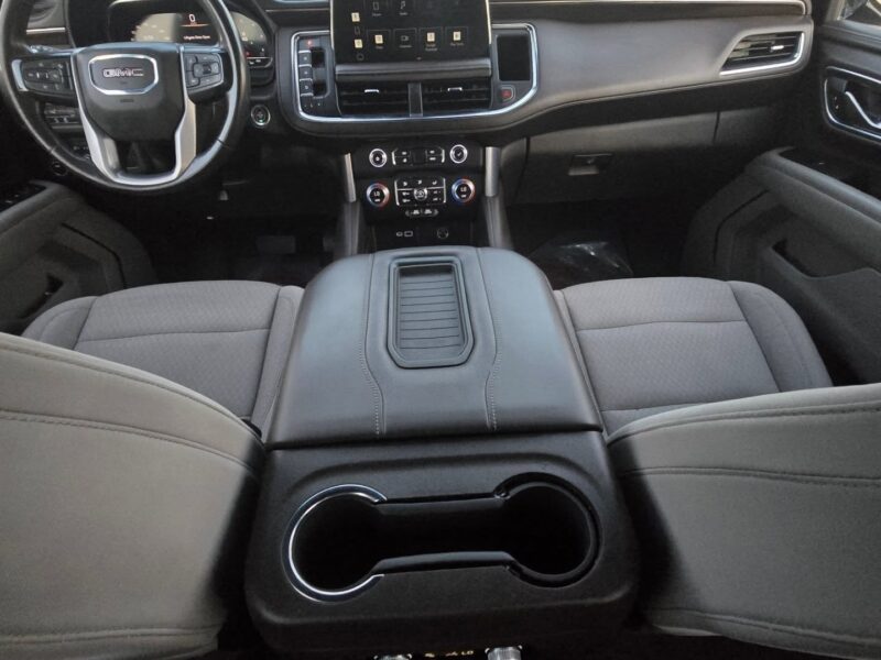 2021 GMC Yukon SLE 5.3-liter V8 Petrol EcoTec3 Engine Black Grey SUV GCC Specs Automatic