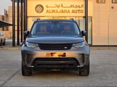 2018 Land Rover Discovery 3.0 Litres V6 Supercharged Petrol Engine Grey Tan SUV Automatic
