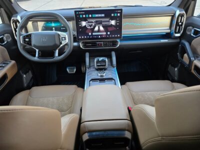 2025 Jetour T2 2.0 Litres Turbo 4 Cylinders Petrol Engine Black Tan SUV GCC Specs Automatic