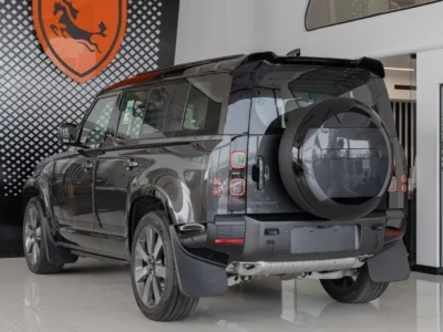 2026 Land Rover Defender 110 X-Dynamic HSE P400 4.0L 6 Cylinders Engine Dark Grey Tan SUV