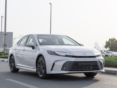 2026 Toyota Camry LUMIERE 2.5 Litres 4 Cylinders Hybrid Engine White Tan Sedan GCC Specs