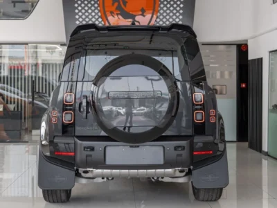 2026 Land Rover Defender 110 X-Dynamic HSE P400 4.0L 6 Cylinders Engine Dark Grey Tan SUV