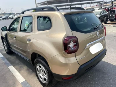 2020 Renault Duster SE 4 Cylinders Petrol Engine Gold Beige SUV GCC Specs Automatic