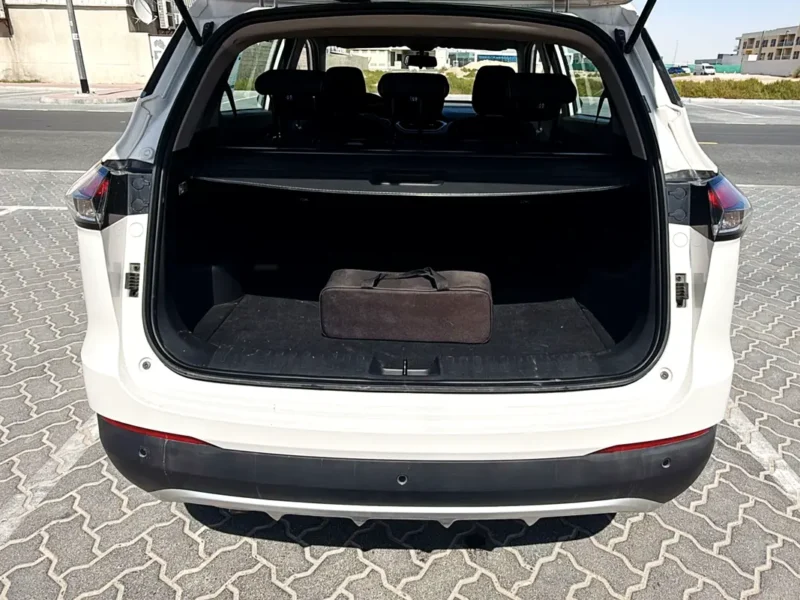 2022 Chevrolet Groove LT 4 Cylinders Petrol Engine White Black SUV GCC Specs Automatic