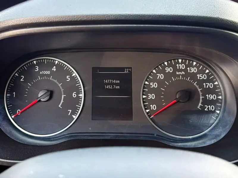 2019 Renault Duster SE 4 Cylinders Petrol Engine Grey Beige SUV GCC Specs Automatic