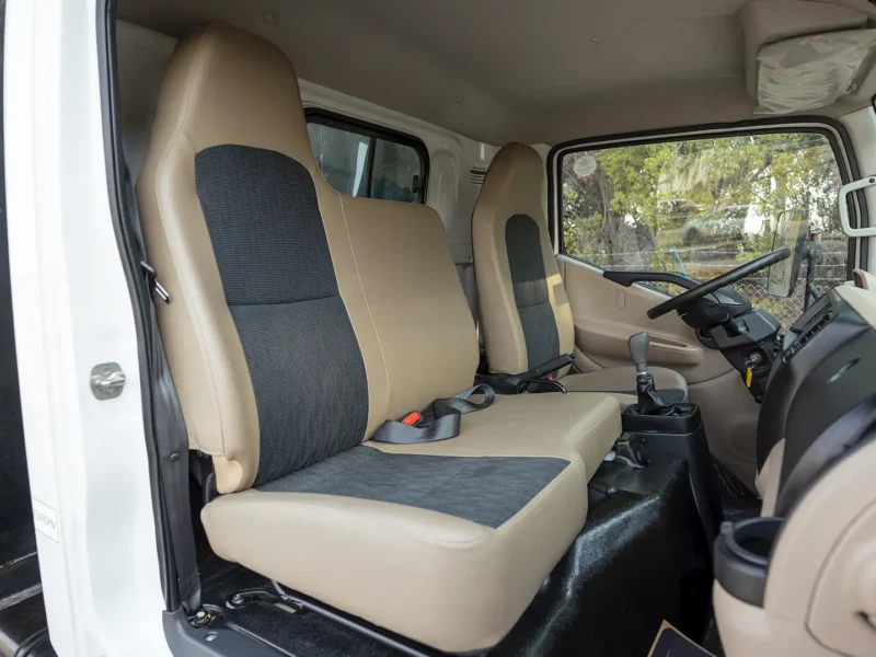 2025 Ashok Leyland Partner LX 3.0L 4 Cylinders Diesel Engine Manual White Beige Truck GCC Specs