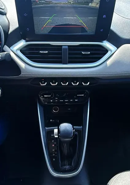 2022 Chevrolet Groove LT 4 Cylinders Petrol Engine White Black SUV GCC Specs Automatic