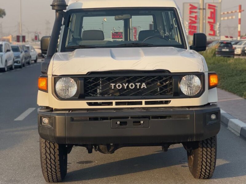 2026 Toyota Land Cruiser 70 Hard Top LC 78 4.0L 6 Cylinders Petrol Engine White Blue SUV