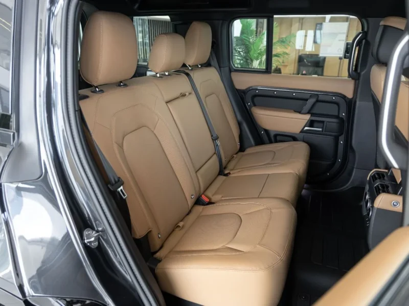 2026 Land Rover Defender 110 X-Dynamic HSE P400 4.0L 6 Cylinders Engine Dark Grey Tan SUV