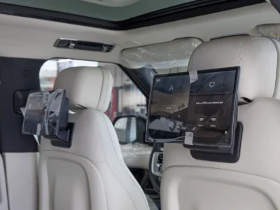 2026 Land Rover Range Rover Vogue HSE P530 Black Edition 4.0L 8 Cylinders Grey White SUV