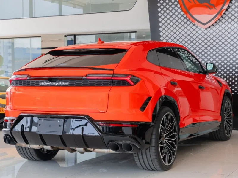2025 Lamborghini Urus SE 4.0L 8 Cylinders Petrol Engine Orange Black SUV FULL CARBON FIBER