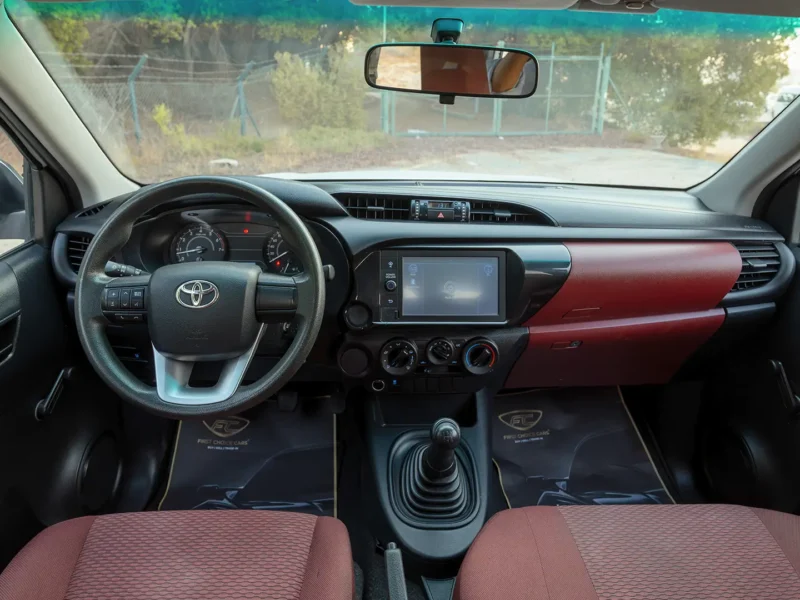 2022 Toyota Hilux GLX Double Cabin 2.7L 4 Cylinders Petrol Engine White Red Pickup Truck GCC