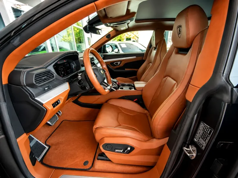2022 Lamborghini Urus Standard 4.0 Litres V8 Twin-Turbo Petrol Engine Black Brown SUV