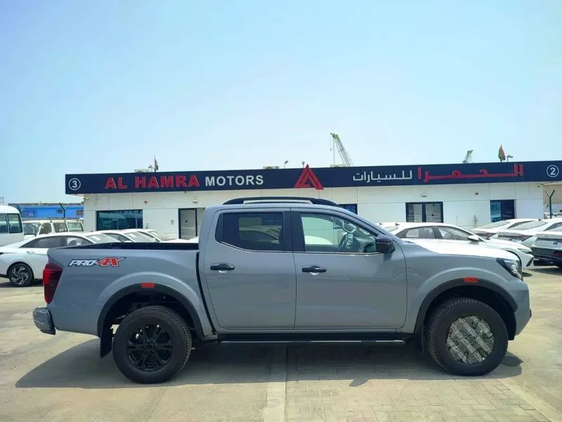 2026 Nissan Navara PRO-4X 2.5 Litres 4 Cylinders Diesel Engine Grey Black Pickup Truck