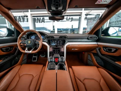 2022 Lamborghini Urus Standard 4.0 Litres V8 Twin-Turbo Petrol Engine Black Brown SUV