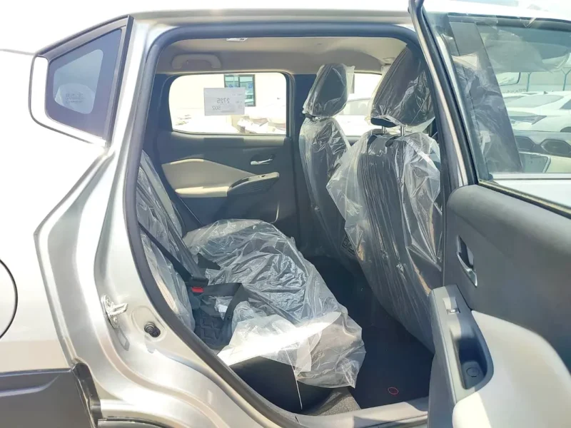 2026 Nissan Magnite SV 1.0 Litres 3 Cylinders Petrol Engine Silver Black Crossover Full Option