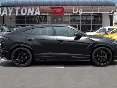 2022 Lamborghini Urus Standard 4.0 Litres V8 Twin-Turbo Petrol Engine Black Brown SUV