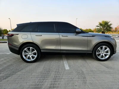 2018 Land Rover Range Rover Velar P250 S 2.0L 4 Cylinders Petrol Engine Silver Beige SUV GCC