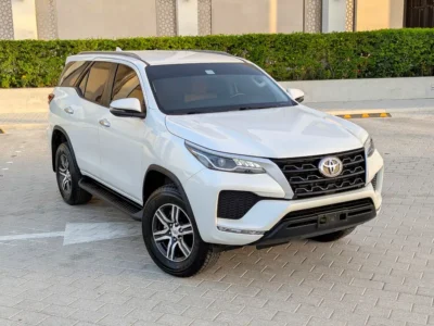 2024 Toyota Fortuner EXR 2.7 Litres 4-Cylinder Petrol Engine White Brown SUV GCC Specs