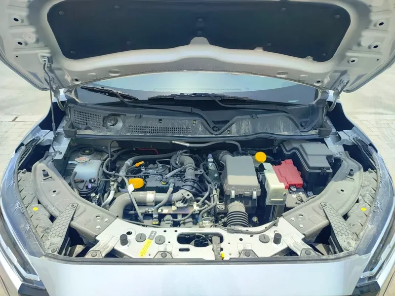 2026 Nissan Magnite SV 1.0 Litres 3 Cylinders Petrol Engine Silver Black Crossover Full Option