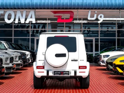 2022 Mercedes-Benz G-Class G 63 AMG 4.0 Litres V8 Biturbo Petrol Engine White Black SUV