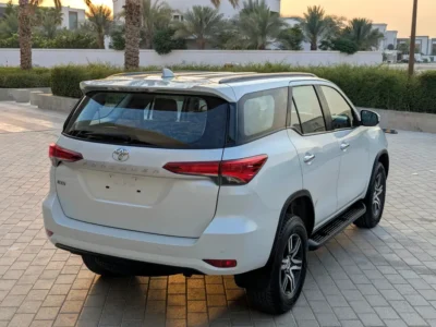 2024 Toyota Fortuner EXR 2.7 Litres 4-Cylinder Petrol Engine White Beige SUV GCC Specs