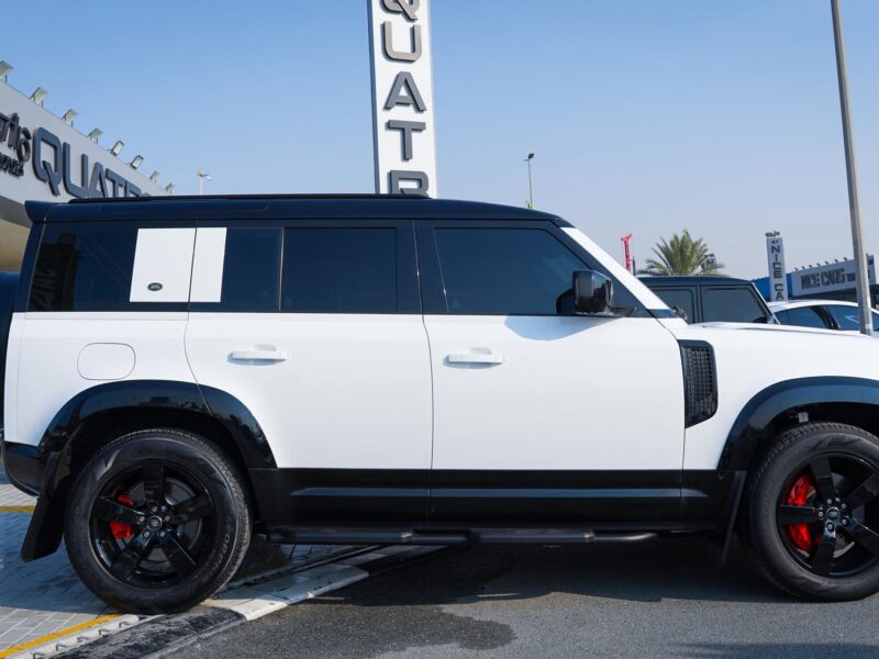 2024 Land Rover Defender 3.0L turbo Six-Cylinder Petrol Engine White Tan SUV Automatic