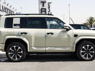 2025 BYD Leopard 5 1.5 Litres Turbo 4 Cylinders Hybrid Engine Beige SUV Automatic