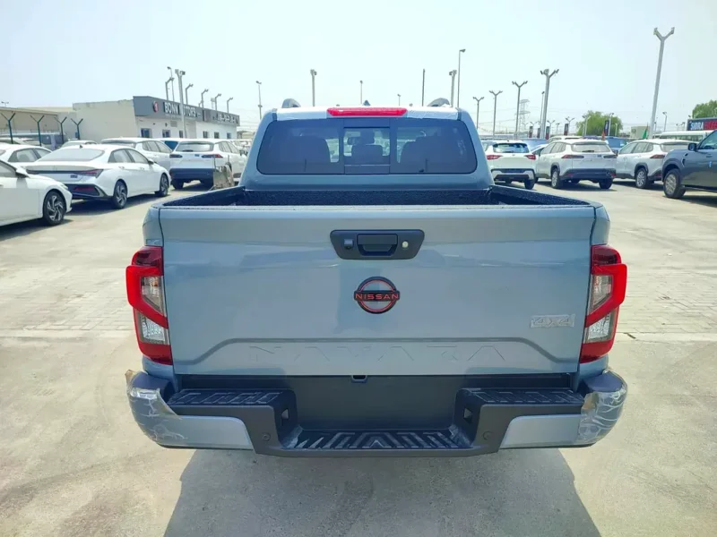 2026 Nissan Navara PRO-4X 2.5 Litres 4 Cylinders Diesel Engine Grey Black Pickup Truck