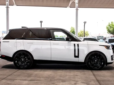 2023 Land Rover Range Rover P530 Autobiography 4.4L Twin-Turbo V8 Engine White Black SUV