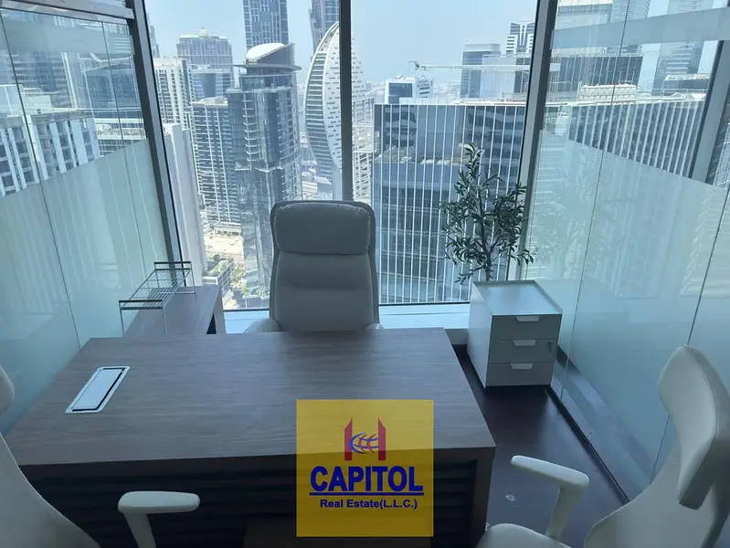 661 sqft Direct from Owner BEAUTIFUL FURNISHED OFFICE WITH OWN WASHROOM AND PANTRY