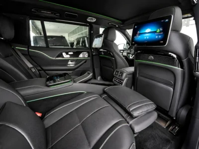 2023 Mercedes-Benz GLS-Class V8 4.0L Twin Turbo Engine White Black SUV Japanese Specs