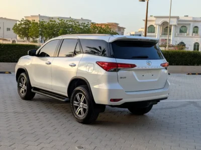 2024 Toyota Fortuner EXR 2.7 Litres 4-Cylinder Petrol Engine White Brown SUV GCC Specs