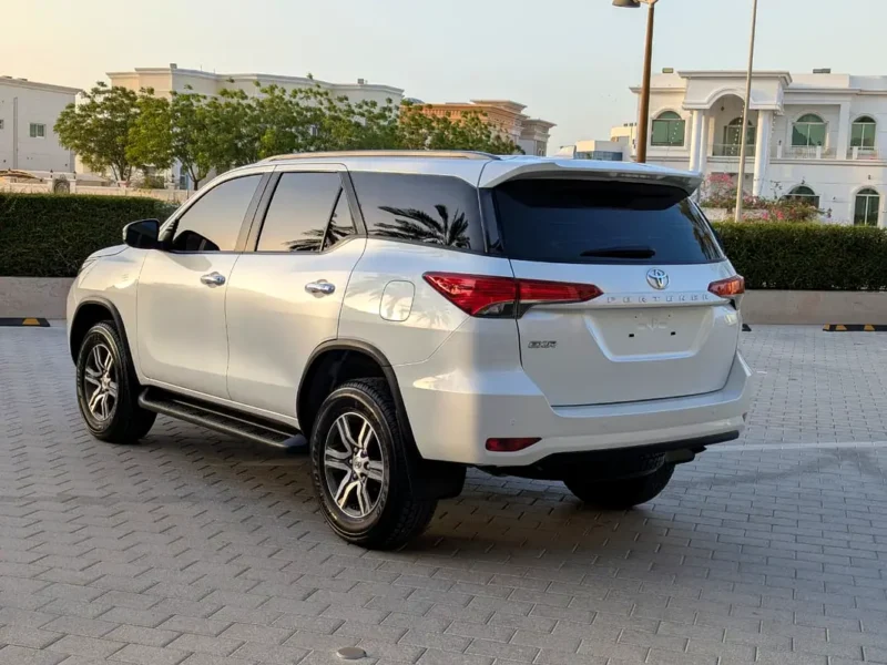 2024 Toyota Fortuner EXR 2.7 Litres 4-Cylinder Petrol Engine White Brown SUV GCC Specs