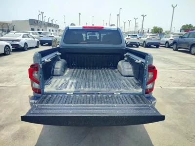 2026 Nissan Navara PRO-4X 2.5 Litres 4 Cylinders Diesel Engine Grey Black Pickup Truck