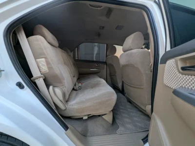 2012 Toyota Fortuner EXR 2.7 Litres 4-Cylinder Petrol Engine White Beige SUV GCC Specs