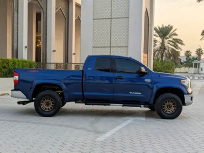 2014 Toyota Tundra SR5 8 Cylinders Petrol Engine Blue Beige Pickup Truck Automatic US Specs