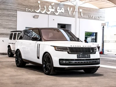 2023 Land Rover Range Rover P530 Autobiography 4.4L Twin-Turbo V8 Engine White Black SUV