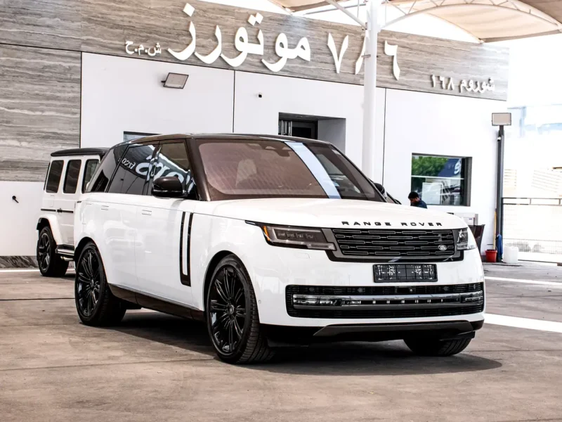 2023 Land Rover Range Rover P530 Autobiography 4.4L Twin-Turbo V8 Engine White Black SUV