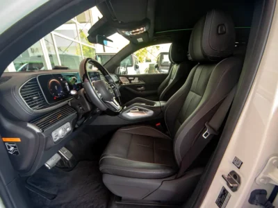 2023 Mercedes-Benz GLS-Class V8 4.0L Twin Turbo Engine White Black SUV Japanese Specs
