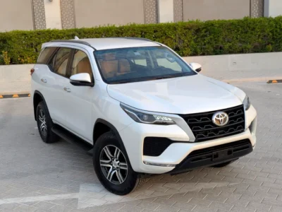 2024 Toyota Fortuner EXR 2.7 Litres 4-Cylinder Petrol Engine White Beige SUV GCC Specs