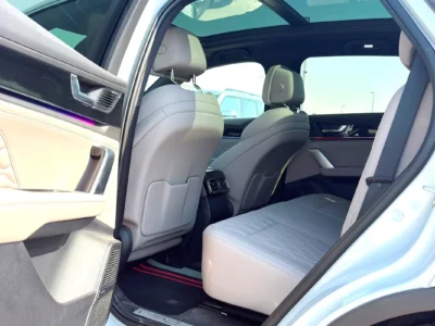 2025 BYD Tang Flagship Plug-in Hybrid 4 Cylinders Engine White SUV Chinese Specs Automatic
