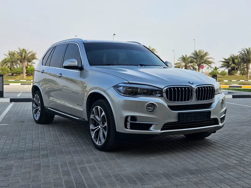 2015 BMW X5 xDrive35i 3.0L inline-6 TwinPower Turbo Engine Silver Brown SUV GCC Specs